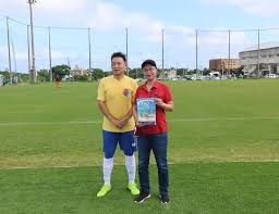 解析“盲注保卫战”：如何在大盲位构建一套让对手头疼的防守范围。（大盲位防守全解析：如何构建令对手头疼的范围）